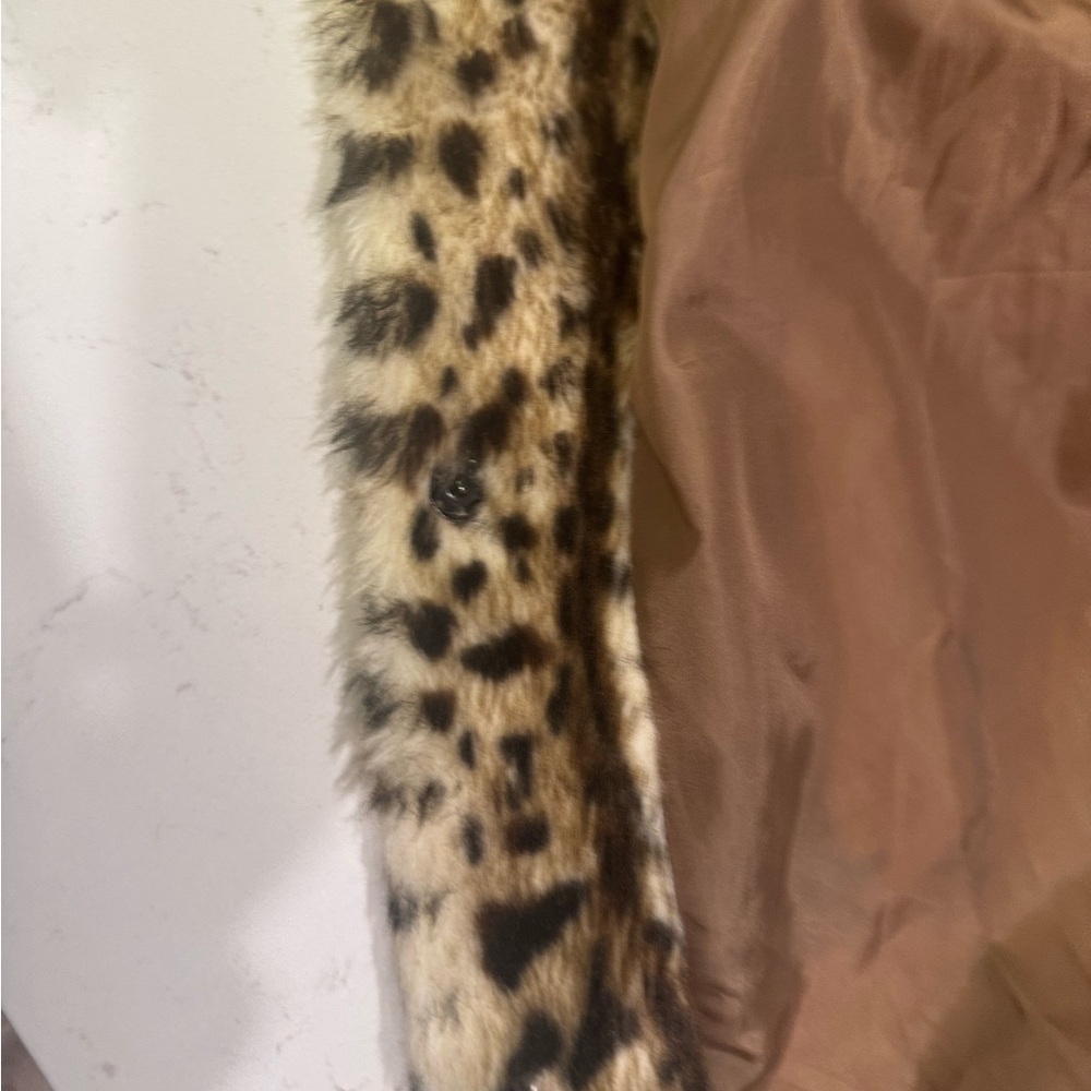 Stylish Animal Print Teddy Jacket - Picture 6 of 9